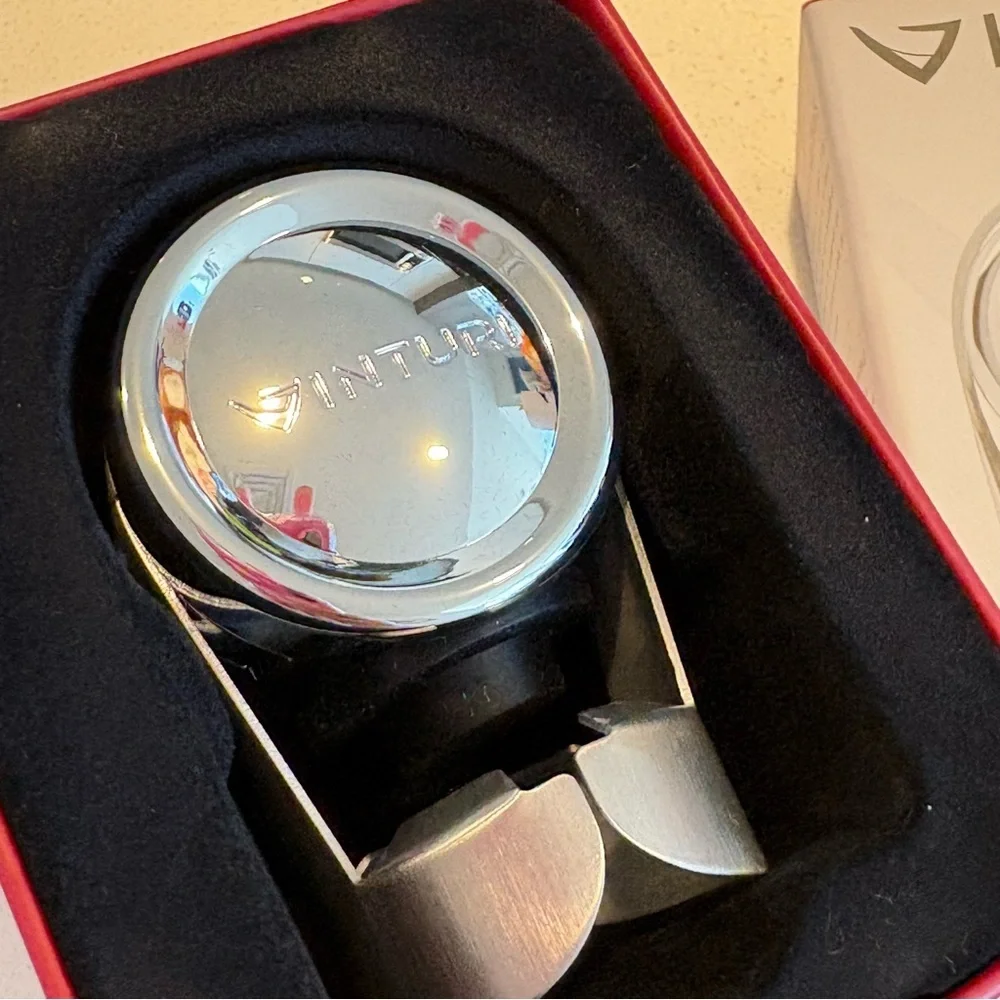 Vinturi champagne stopper